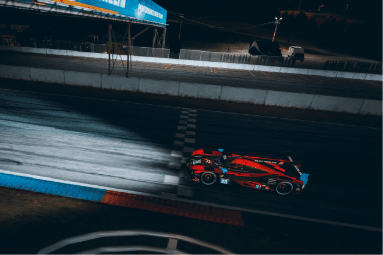 Lequipe-Redline-fait-le-triplet-au-Petit-Le-Mans-sur-IRacing-1