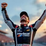 découvrez comment steven wilson a triomphé lors de l'événement inaugural de la saison 2025 de la enascar coca-cola iracing series à interlagos, marquant ainsi sa seconde victoire de la saison. plongez dans les détails de sa performance exceptionnelle et les enjeux de cette compétition palpitante.